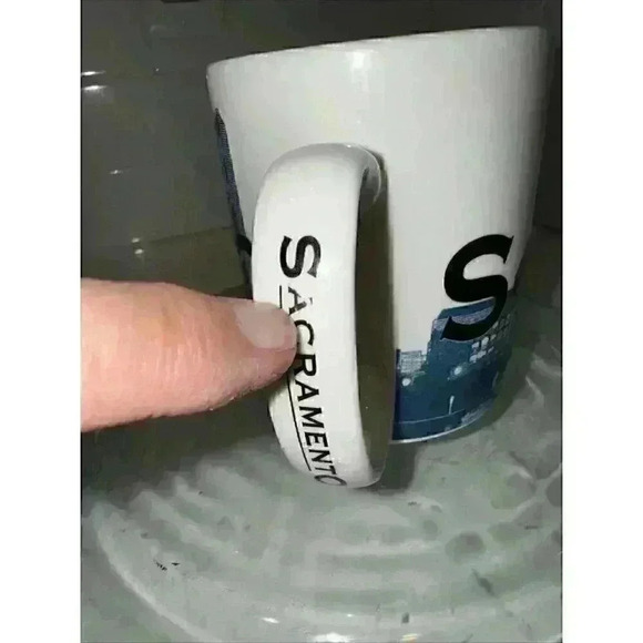 Starbucks Sacramento Capital City Skyline Coffee Mug 18oz 2002 Barista Series - Picture 6 of 9